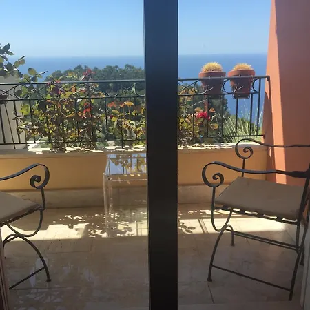 Sunny Panoramic Balcony דירה *