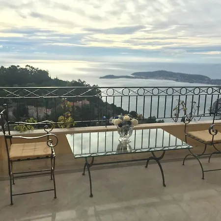 Sunny Panoramic Balcony דירה *