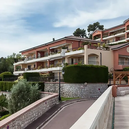 Sunny Panoramic Balcony