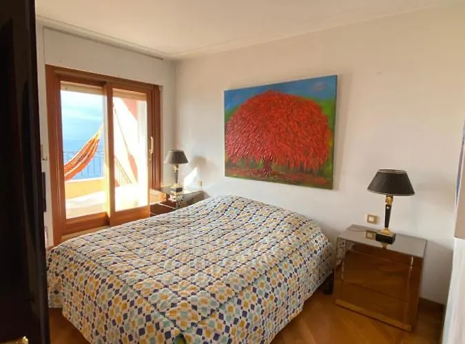 شقة Sunny Panoramic Balcony