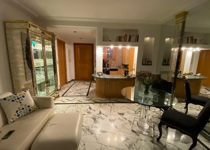 Sunny Panoramic Balcony شقة إز