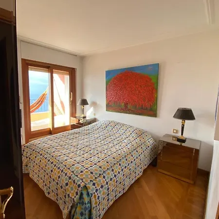 Апартаменты Sunny Panoramic Balcony