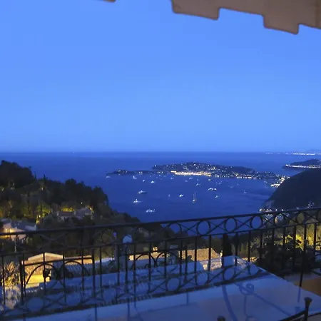 Sunny Panoramic Balcony Apartment Eze