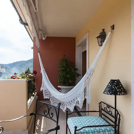 Sunny Panoramic Balcony *