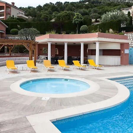 Апартаменты Sunny Panoramic Balcony