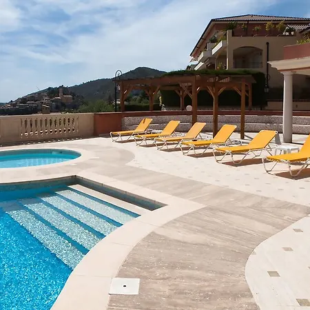 Sunny Panoramic Balcony *