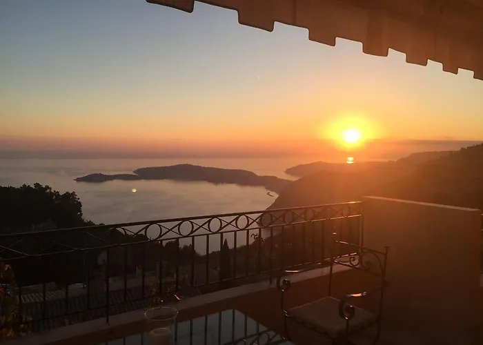 Sunny Panoramic Balcony Apartman Èze